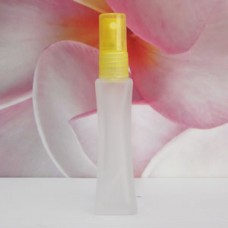 Molded Bottle PE Sprayer 30 ml Frosted Onkoi: YELLOW